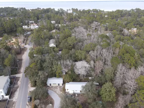 1082 Chat Holley Rd, Santa Rosa Beach, FL 32459