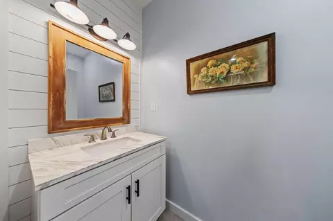 Bath - 236 Bayou Cir, Freeport, FL 32439 photo 1 of 4