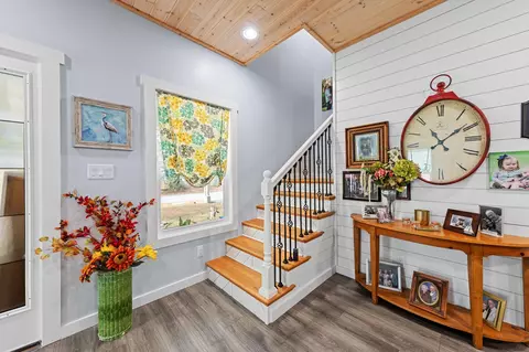 Entry Way - 236 Bayou Cir, Freeport, FL 32439 photo 2 of 3