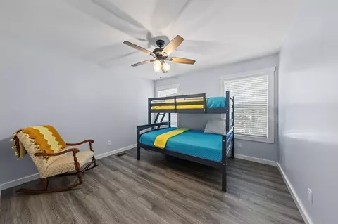 Bedroom - 236 Bayou Cir, Freeport, FL 32439 photo 3 of 4