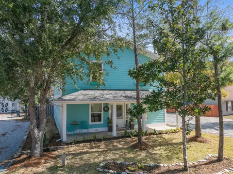 Exterior - 236 Bayou Cir, Freeport, FL 32439 photo 11 of 12