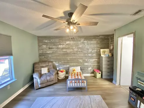 Bedroom - 309 Springwood Cir, Crestview, FL 32536 photo 6 of 10