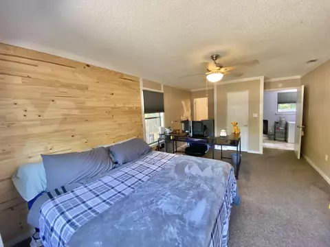 Bedroom - 309 Springwood Cir, Crestview, FL 32536 photo 3 of 10