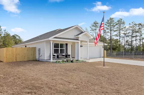 Exterior - 3411 Phoenix Ct, Crestview, FL 32539 photo 1 of 7