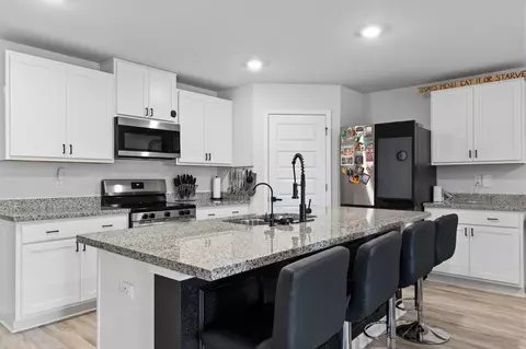 Kitchen - 3411 Phoenix Ct, Crestview, FL 32539 photo 2 of 3