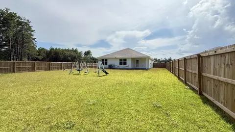 Exterior - 3411 Phoenix Ct, Crestview, FL 32539 photo 4 of 6