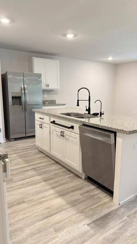 Kitchen - 3411 Phoenix Ct, Crestview, FL 32539 photo 1 of 3