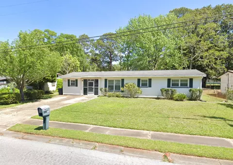 123 SW Robinwood Dr, Fort Walton Beach, FL 32548