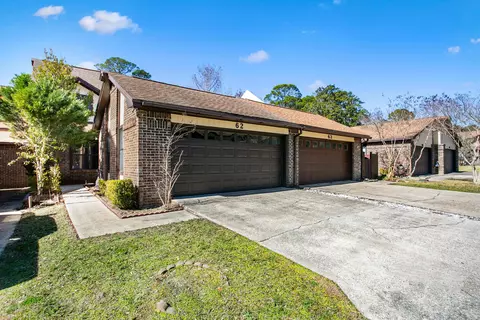62 Hidden Cove Dr, Valparaiso, FL 32580
