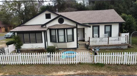 303 S 10th St, Quincy, FL 32351