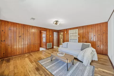 Living - 894 E Williams Ave, Crestview, FL 32539 photo 2 of 2