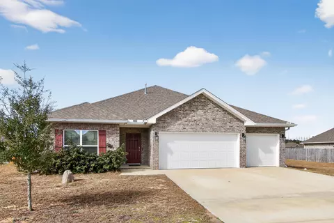1110 Shoal River Dr, Crestview, FL 32539