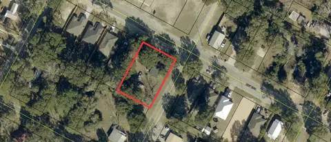 625 E Chestnut Ave, Crestview, FL 32539