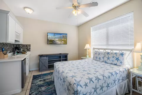 Bedroom - 77 Mark St, Destin, FL 32541 photo 12 of 16