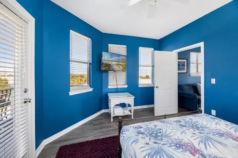 Bedroom - 77 Mark St, Destin, FL 32541 photo 11 of 16