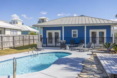 Exterior - 77 Mark St, Destin, FL 32541 photo 11 of 14