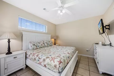 Bedroom - 77 Mark St, Destin, FL 32541 photo 15 of 16