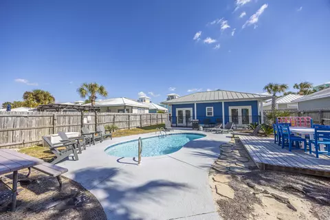 Exterior - 77 Mark St, Destin, FL 32541 photo 13 of 14