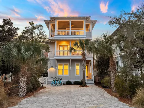 102 Flip Flop Ln, Panama City, FL 32461
