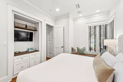 Bedroom - 30 N Shingle Ln, Watersound, FL 32461 photo 5 of 7
