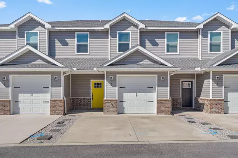 2 Praiseworthy Dr, Valparaiso, FL 32580