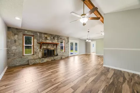 Living - 5811 Monroe St, Baker, FL 32531 photo 1 of 6