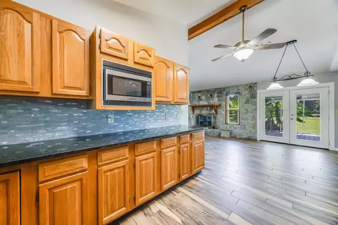 Kitchen - 5811 Monroe St, Baker, FL 32531 photo 5 of 5