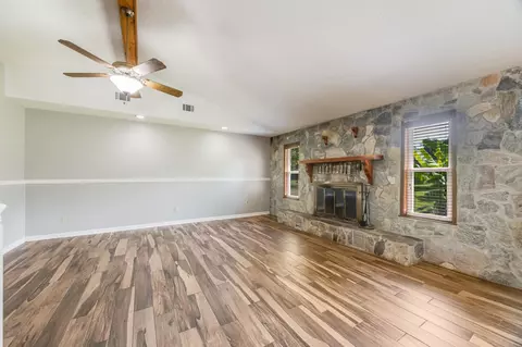 Living - 5811 Monroe St, Baker, FL 32531 photo 5 of 6
