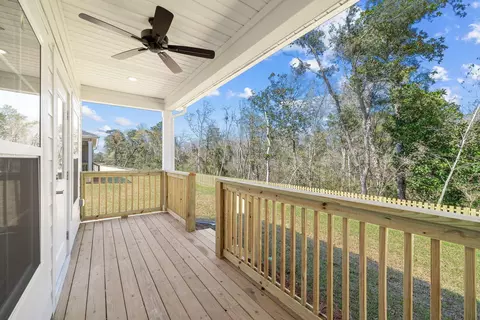 Exterior - 72 Riverwalk Cir, Freeport, FL 32439 photo 1 of 2