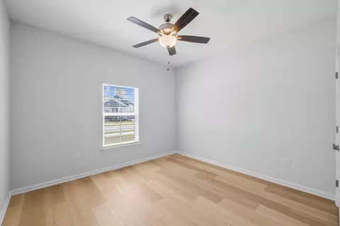 Bedroom - 72 Riverwalk Cir, Freeport, FL 32439 photo 2 of 3