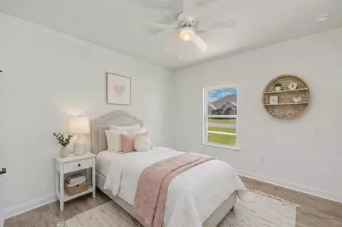 Bedroom - 5448 Jenee Ct, Crestview, FL 32539 photo 2 of 3
