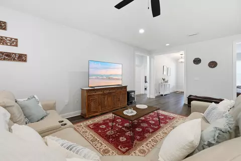 Entry Way - 1516 Mill Creek Dr, Baker, FL 32531 photo 2 of 5