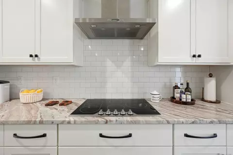 Kitchen - 1516 Mill Creek Dr, Baker, FL 32531 photo 7 of 9