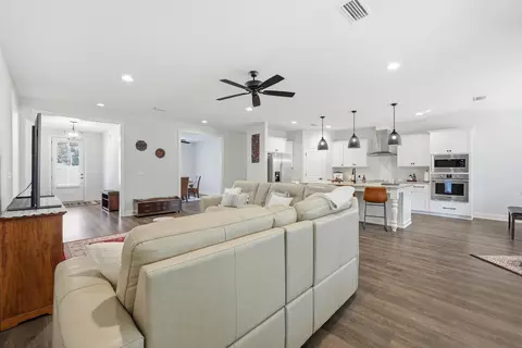 Entry Way - 1516 Mill Creek Dr, Baker, FL 32531 photo 4 of 5