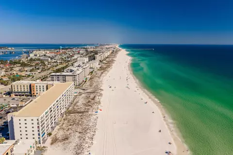 554 NW Coral Ct #303, Fort Walton Beach, FL 32548