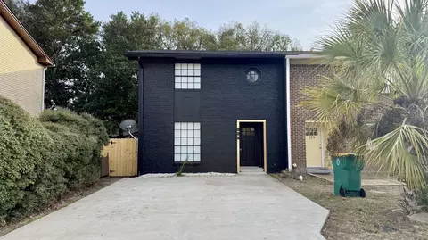 137 Valencia Dr, Fort Walton Beach, FL 32547