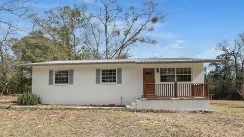 97 Graham St, Defuniak Springs, FL 32435