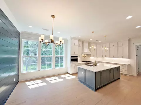 Kitchen - 59 W Perseverance Pt, Freeport, FL 32439 photo 3 of 3
