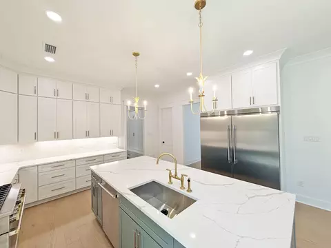 Kitchen - 59 W Perseverance Pt, Freeport, FL 32439 photo 1 of 3