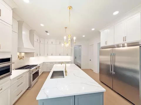 Kitchen - 59 W Perseverance Pt, Freeport, FL 32439 photo 1 of 3
