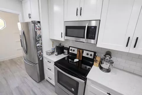 11 NW Poulton Dr UNIT E, Fort Walton Beach, FL 32548