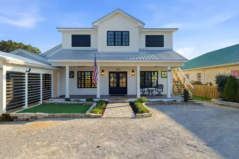 2035 S Wind Trace Rd, Navarre, FL 32566