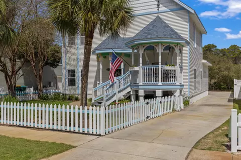 4589 Woodwind Dr, Destin, FL 32541