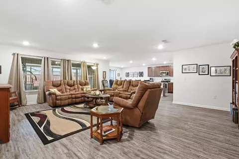 Entry Way - 365 Merlin Ct, Crestview, FL 32539 photo 3 of 12