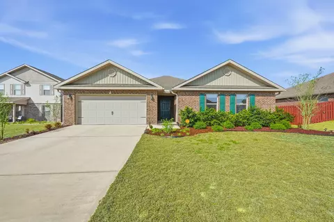 Exterior - 365 Merlin Ct, Crestview, FL 32539 photo 1 of 17