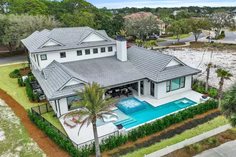 4548 Sailmaker Ln, Destin, FL 32541