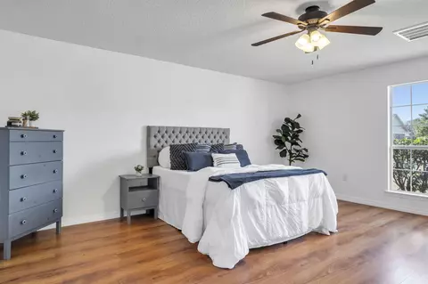 Bedroom - 5432 E Brook Dr, Crestview, FL 32539 photo 2 of 6