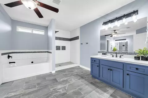 Bath - 5432 E Brook Dr, Crestview, FL 32539 photo 1 of 5