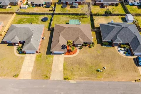 View/Area - 5432 E Brook Dr, Crestview, FL 32539 photo 3 of 7