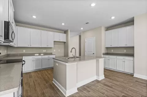 Kitchen - 96 Natureview Way, Freeport, FL 32439 photo 3 of 5